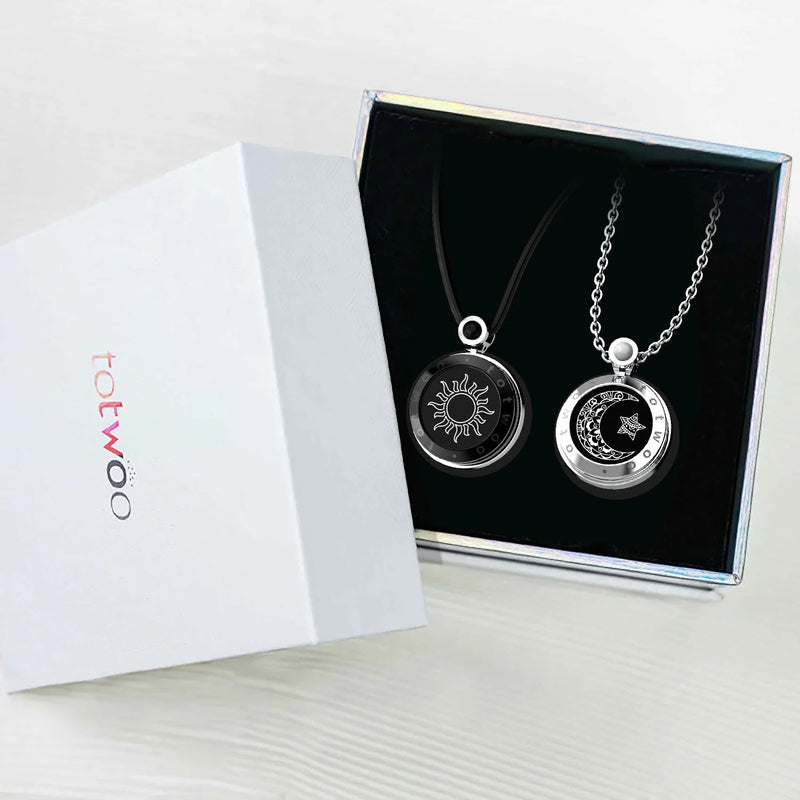 Totwoo Couple Touch Necklaces with Natural Agate for long distance relationship gifts Kaiz Boutique